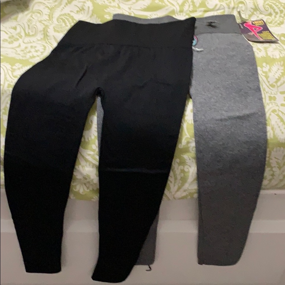 Pair of high wasted leggings